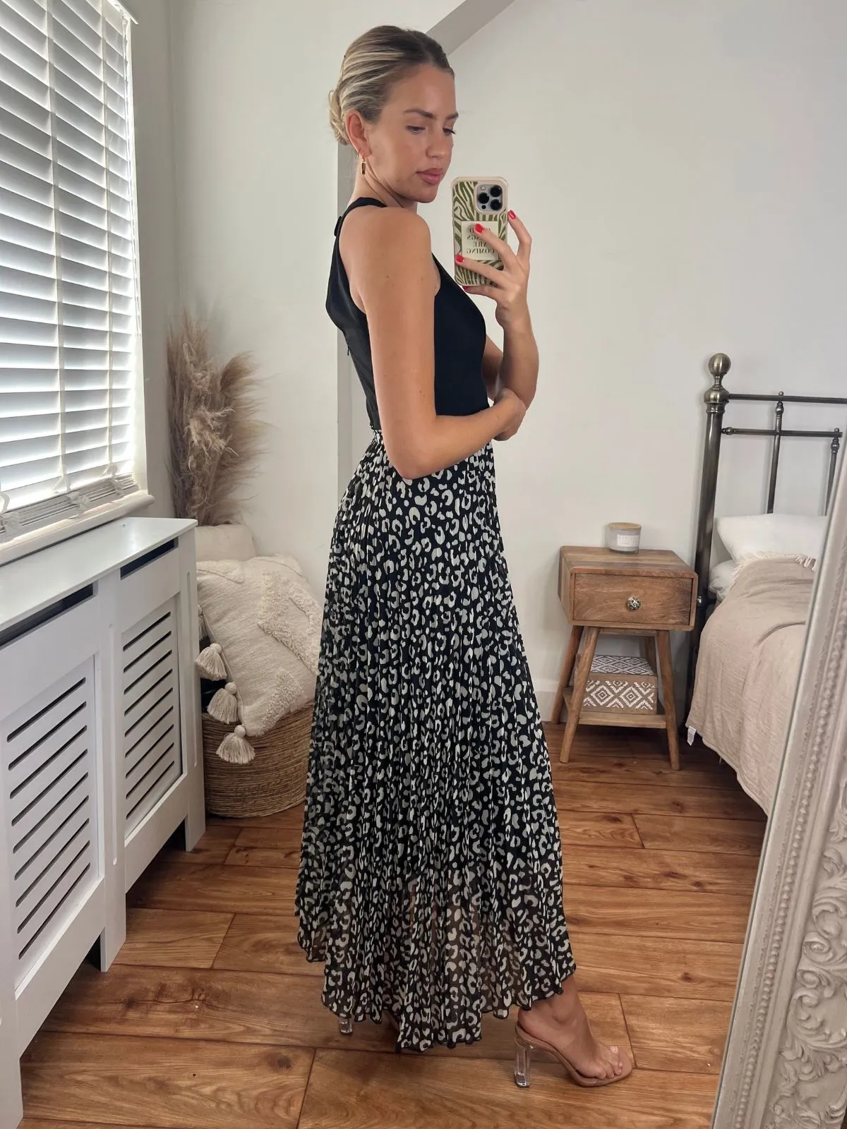 Effie Pleated Midaxi Dress / Mono Animal