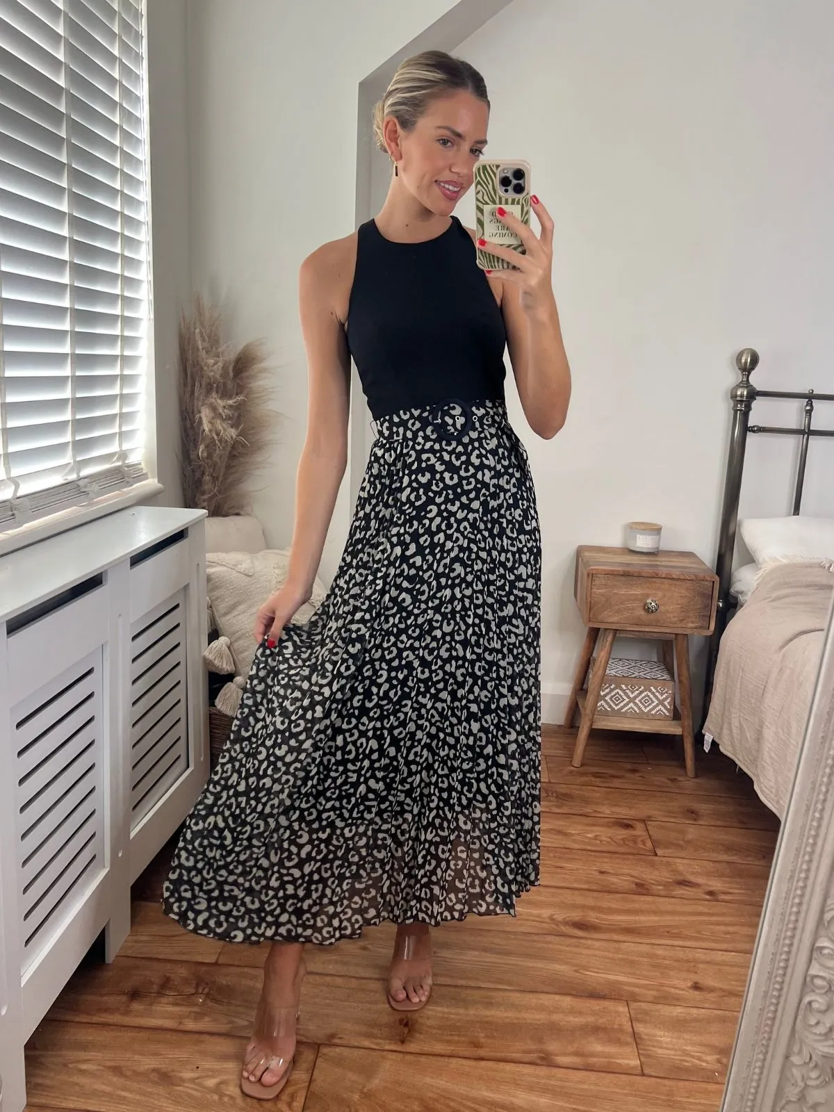 Effie Pleated Midaxi Dress / Mono Animal