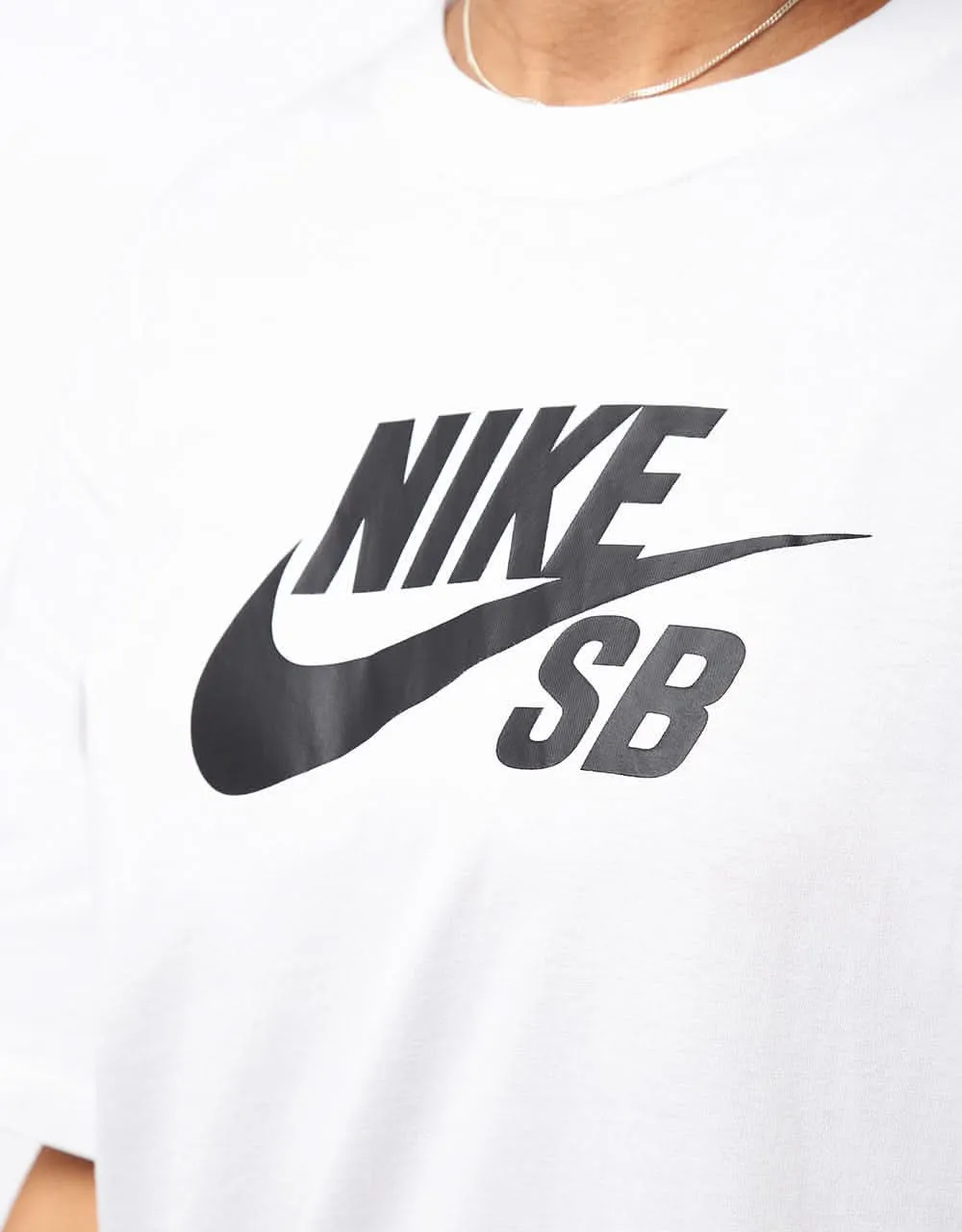 Nike SB Central Logo T-Shirt - White/Black